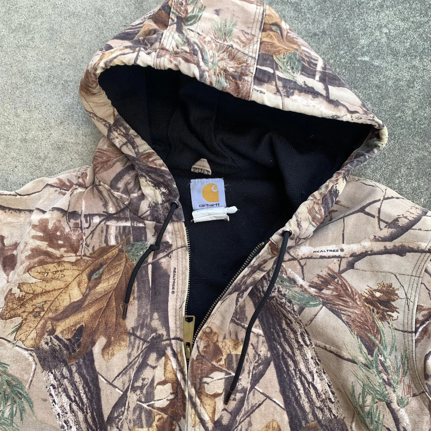 Carhartt x Realtree Hooded Jacket (Size L) — RootsBK